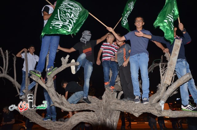   كفرقاسم - فيديو : الالاف في مظاهرة الغضب القسماوي لدخول وزير المعارف ومواجهات واصابات في مدخل البلدة مع الشرطة 